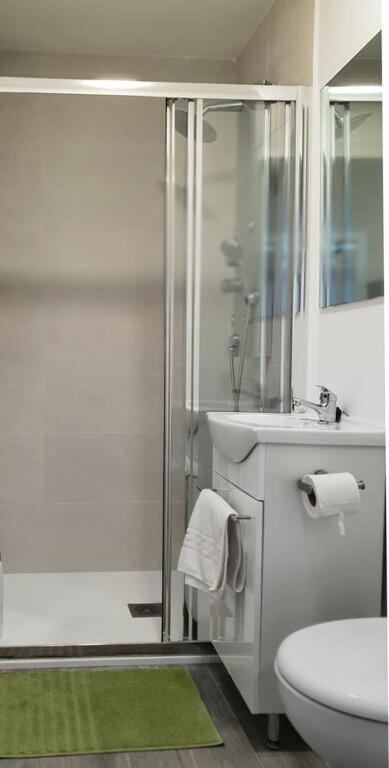 Apartamento De 2020 A Estrenar En Pleno Centro1B Algeciras Eksteriør billede